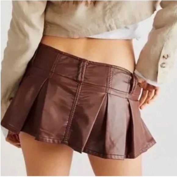 Free People 12 Skort Vegan Leather Pleated Micro Mini Skort Someday skirt brown - Picture 3 of 8